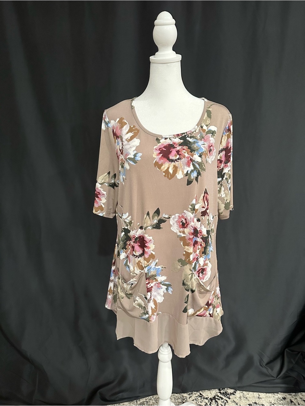Nina Leonard Taupe Floral Scoop Neck Tunic with Pockets